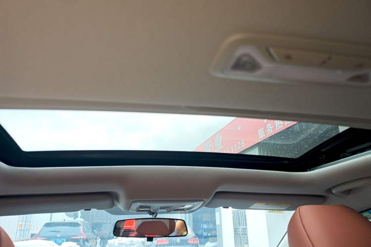 Used CHANGAN Eado 2023 Changan Edition PLUS Blue Whale NE 1.4T GDI DCT Prestige Version Headliner