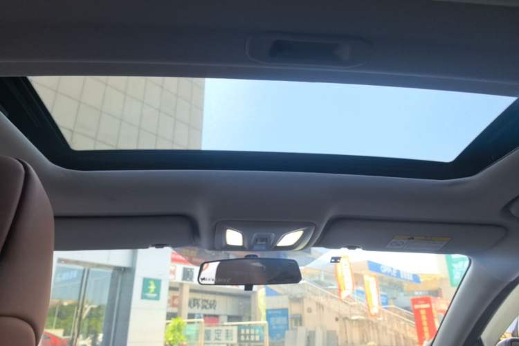 Used CHANGAN Eado 2023 Changan Edition PLUS Blue Whale NE 1.4T GDI DCT Prestige Version Headliner