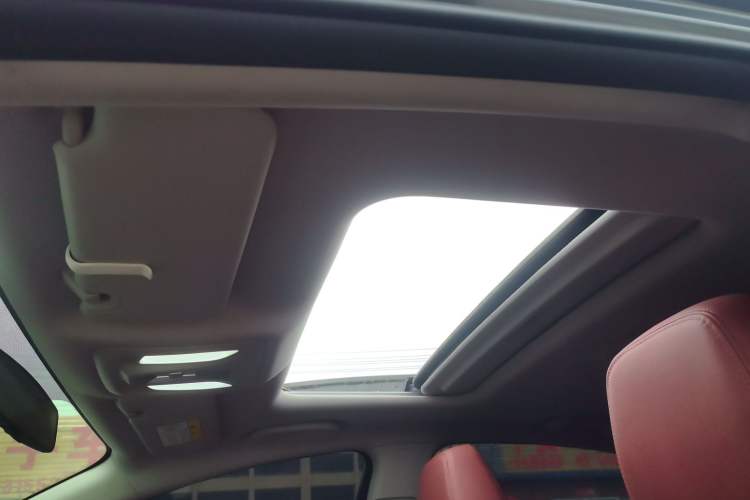 Used CHANGAN Eado 2023 Changan Edition PLUS Blue Whale NE 1.4T GDI DCT Prestige Version Headliner