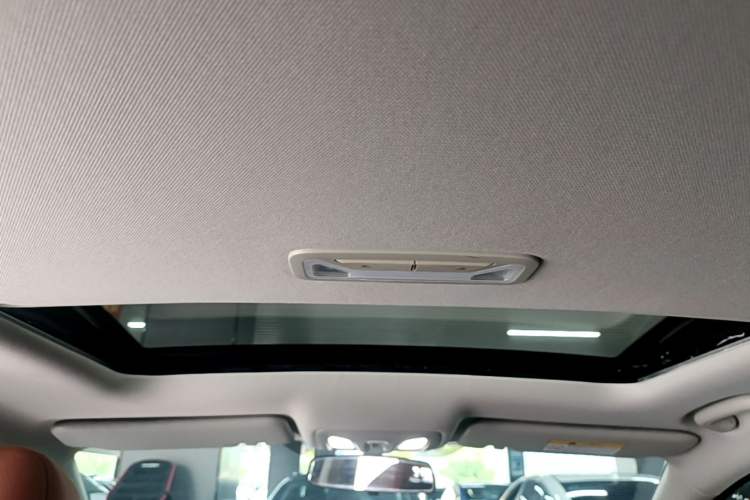 Used CHANGAN Eado 2023 Changan Edition PLUS Blue Whale NE 1.4T GDI DCT Prestige Version Headliner