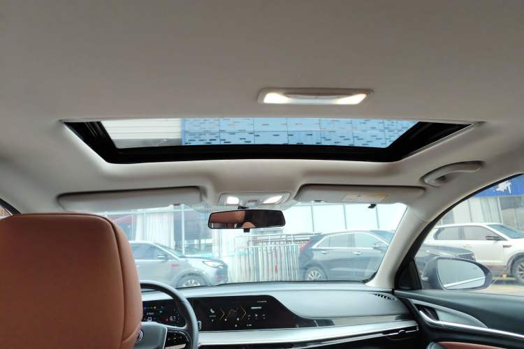 Used CHANGAN Eado 2023 Changan Edition PLUS Blue Whale NE 1.4T GDI DCT Prestige Version Headliner