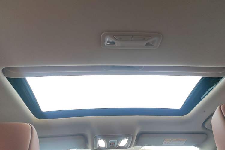 Used CHANGAN Eado 2023 Changan Edition PLUS Blue Whale NE 1.4T GDI DCT Prestige Version Headliner