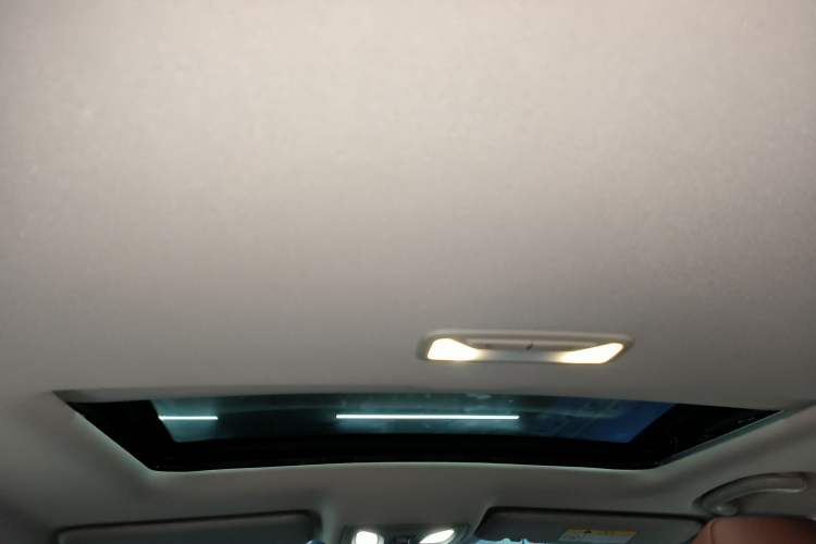 Used CHANGAN Eado 2023 Changan Edition PLUS Blue Whale NE 1.4T GDI DCT Prestige Version Headliner