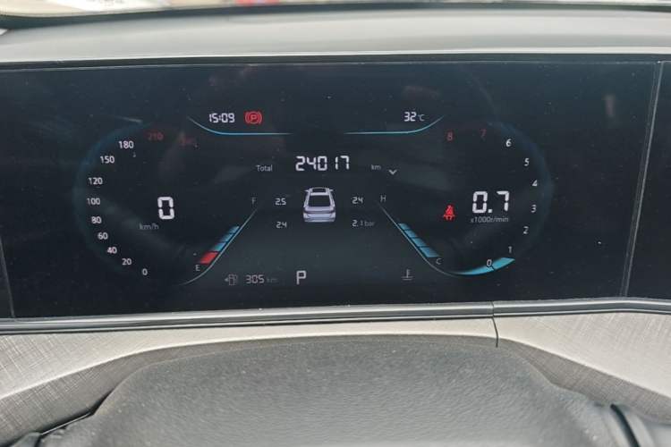 Used CHANGAN Eado 2023 Changan Edition PLUS Blue Whale NE 1.4T GDI DCT Prestige Version Instrument Cluster