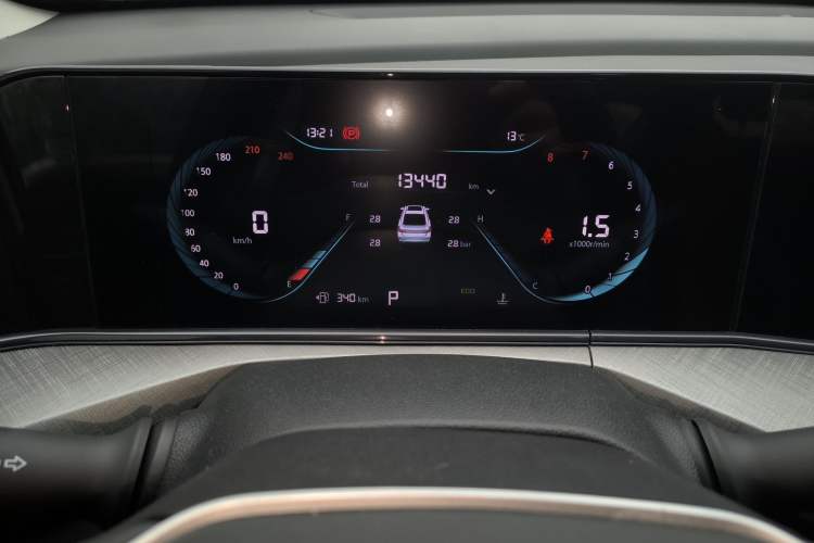 Used CHANGAN Eado 2023 Changan Edition PLUS Blue Whale NE 1.4T GDI DCT Prestige Version Instrument Cluster