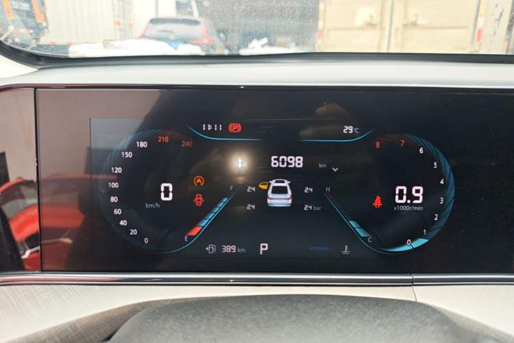 Used CHANGAN Eado 2023 Changan Edition PLUS Blue Whale NE 1.4T GDI DCT Prestige Version Instrument Cluster