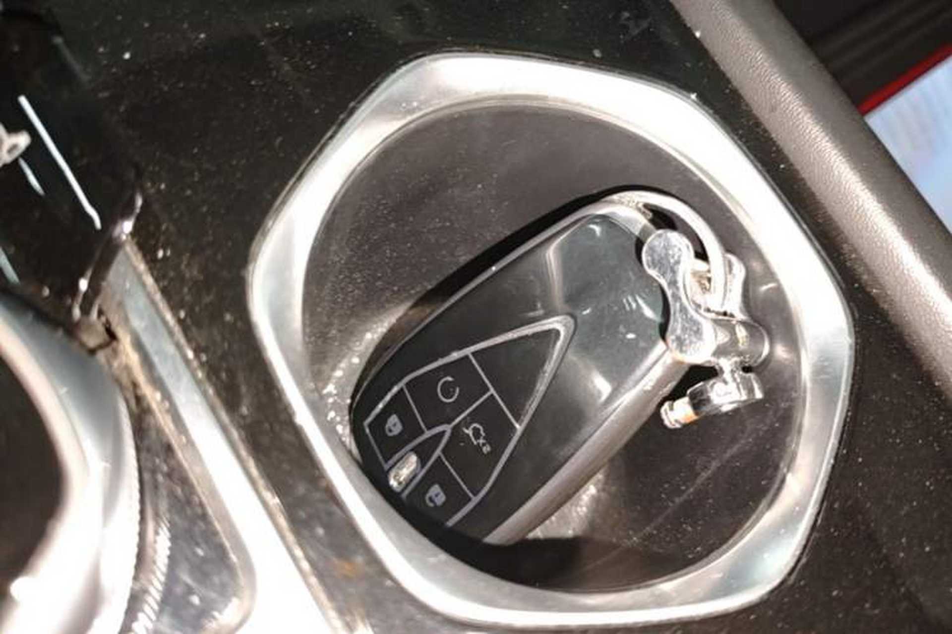 Used CHANGAN Eado 2023 Changan Edition PLUS Blue Whale NE 1.4T GDI DCT Prestige Version Interior 1