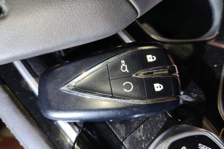 Used CHANGAN Eado 2023 Changan Edition PLUS Blue Whale NE 1.4T GDI DCT Prestige Version Interior 1