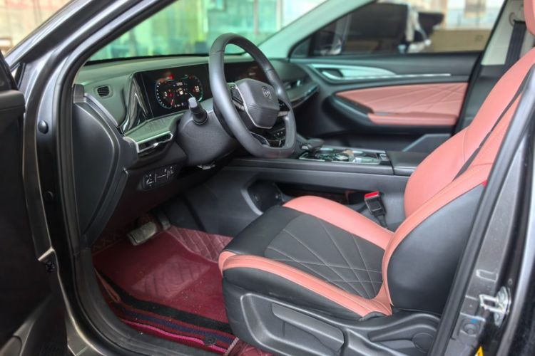 Used CHANGAN Eado 2023 Changan Edition PLUS Blue Whale NE 1.4T GDI DCT Prestige Version Interior 1
