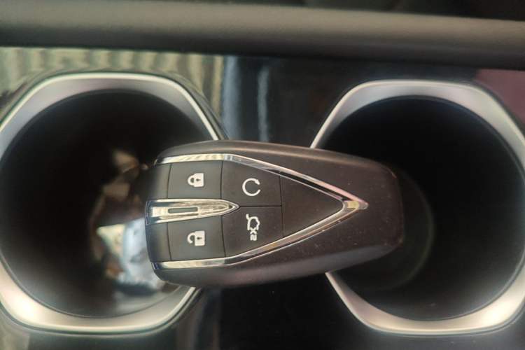 Used CHANGAN Eado 2023 Changan Edition PLUS Blue Whale NE 1.4T GDI DCT Prestige Version Interior 1
