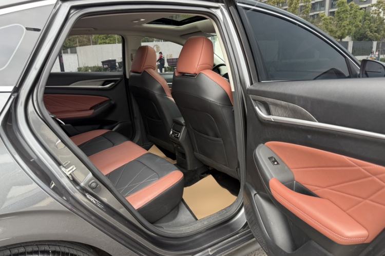 Used CHANGAN Eado 2023 Changan Edition PLUS Blue Whale NE 1.4T GDI DCT Prestige Version Interior 11