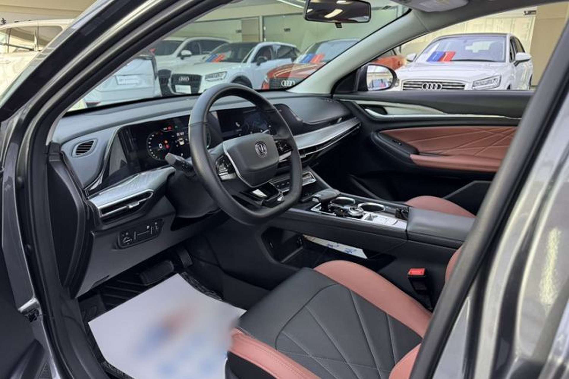 Used CHANGAN Eado 2023 Changan Edition PLUS Blue Whale NE 1.4T GDI DCT Prestige Version Interior 2
