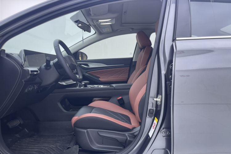 Used CHANGAN Eado 2023 Changan Edition PLUS Blue Whale NE 1.4T GDI DCT Prestige Version Interior 2