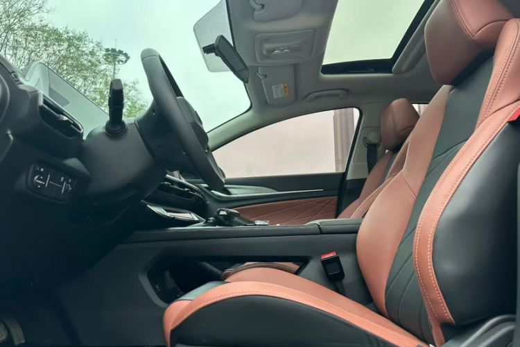 Used CHANGAN Eado 2023 Changan Edition PLUS Blue Whale NE 1.4T GDI DCT Prestige Version Interior 2