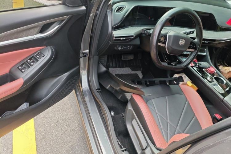 Used CHANGAN Eado 2023 Changan Edition PLUS Blue Whale NE 1.4T GDI DCT Prestige Version Interior 3