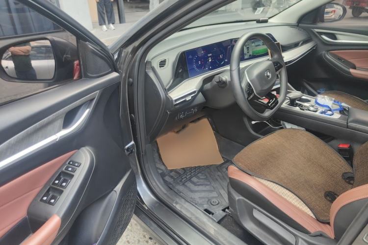 Used CHANGAN Eado 2023 Changan Edition PLUS Blue Whale NE 1.4T GDI DCT Prestige Version Interior 3