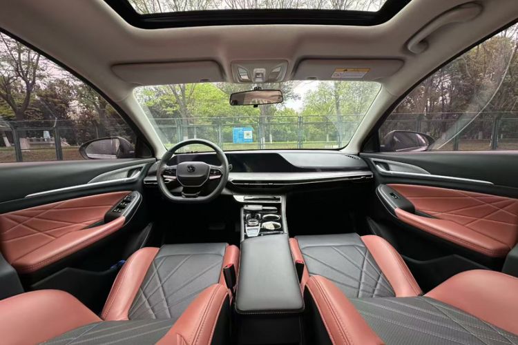 Used CHANGAN Eado 2023 Changan Edition PLUS Blue Whale NE 1.4T GDI DCT Prestige Version Interior 4