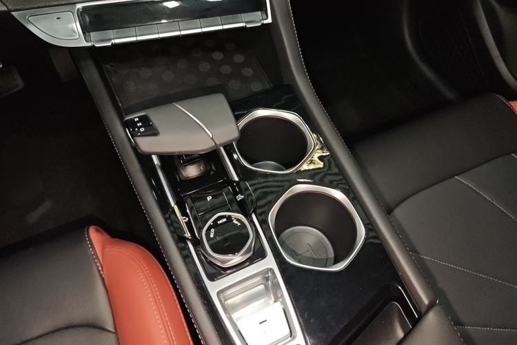 Used CHANGAN Eado 2023 Changan Edition PLUS Blue Whale NE 1.4T GDI DCT Prestige Version Interior 5