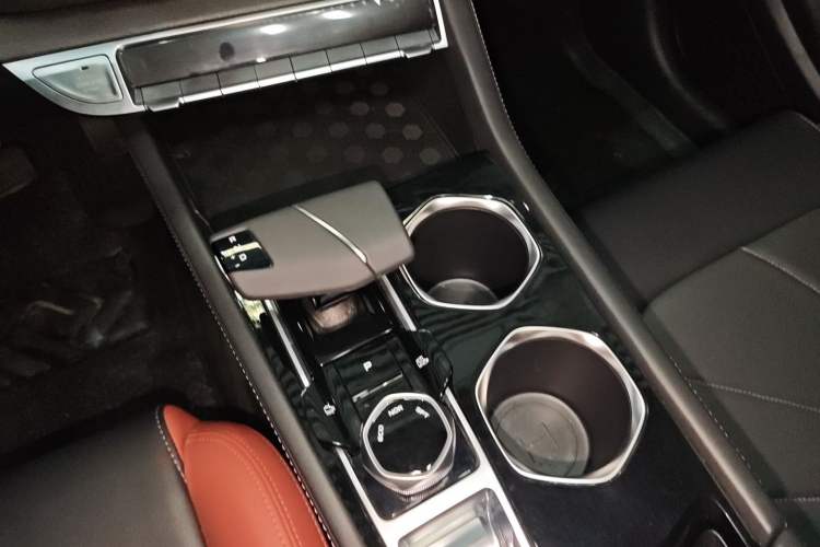 Used CHANGAN Eado 2023 Changan Edition PLUS Blue Whale NE 1.4T GDI DCT Prestige Version Interior 5