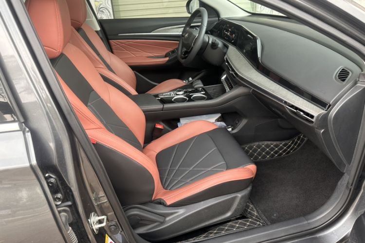 Used CHANGAN Eado 2023 Changan Edition PLUS Blue Whale NE 1.4T GDI DCT Prestige Version Interior 5