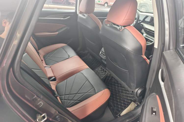 Used CHANGAN Eado 2023 Changan Edition PLUS Blue Whale NE 1.4T GDI DCT Prestige Version Interior 6