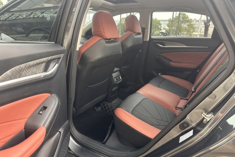 Used CHANGAN Eado 2023 Changan Edition PLUS Blue Whale NE 1.4T GDI DCT Prestige Version Interior 6