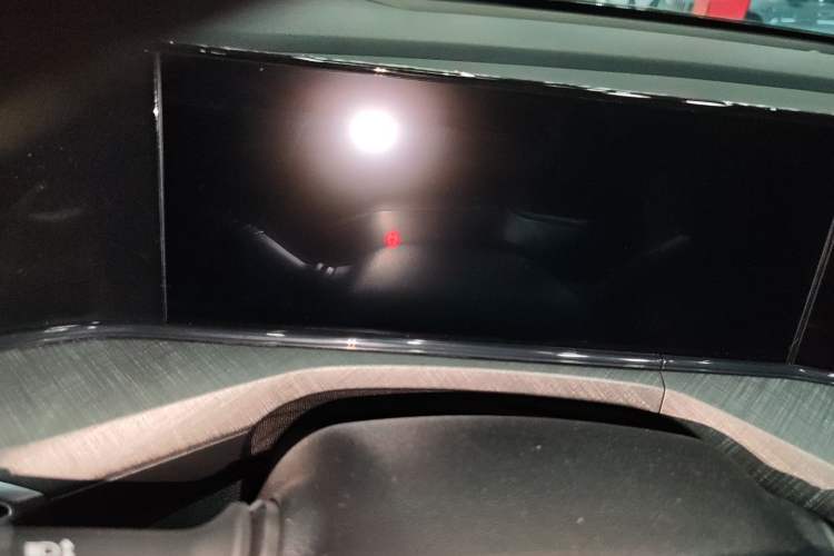 Used CHANGAN Eado 2023 Changan Edition PLUS Blue Whale NE 1.4T GDI DCT Prestige Version Interior 9