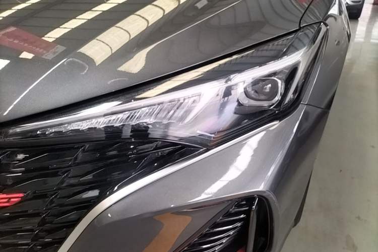 Used CHANGAN Eado 2023 Changan Edition PLUS Blue Whale NE 1.4T GDI DCT Prestige Version Left Front Headlight