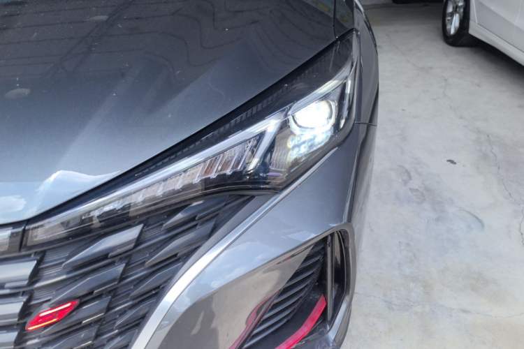 Used CHANGAN Eado 2023 Changan Edition PLUS Blue Whale NE 1.4T GDI DCT Prestige Version Left Front Headlight
