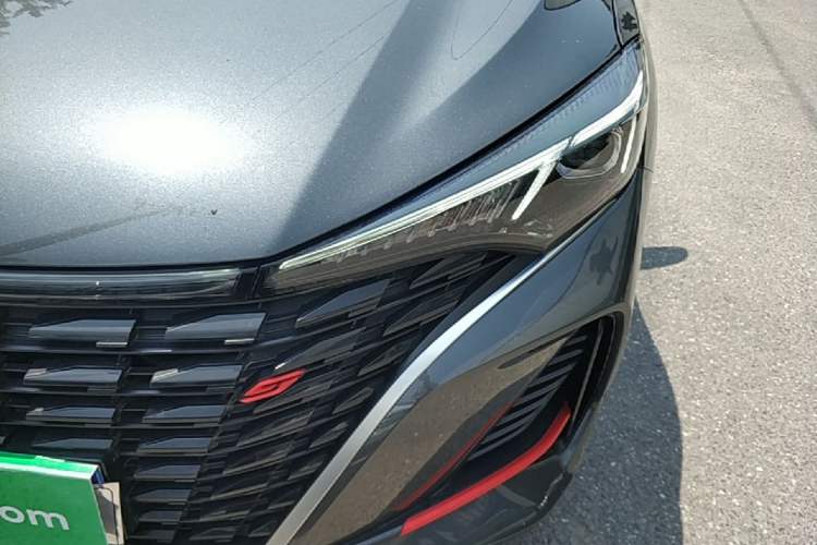 Used CHANGAN Eado 2023 Changan Edition PLUS Blue Whale NE 1.4T GDI DCT Prestige Version Left Front Headlight