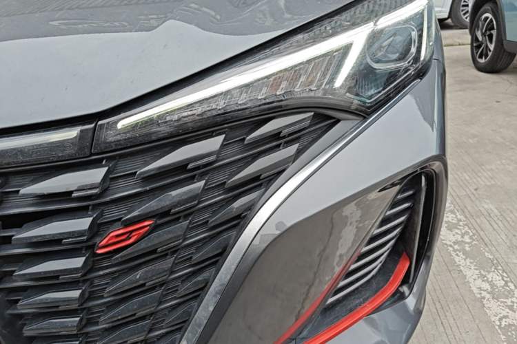 Used CHANGAN Eado 2023 Changan Edition PLUS Blue Whale NE 1.4T GDI DCT Prestige Version Left Front Headlight