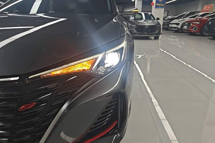 Used CHANGAN Eado 2023 Changan Edition PLUS Blue Whale NE 1.4T GDI DCT Prestige Version Left Front Headlight