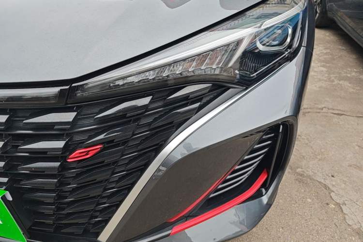Used CHANGAN Eado 2023 Changan Edition PLUS Blue Whale NE 1.4T GDI DCT Prestige Version Left Front Headlight