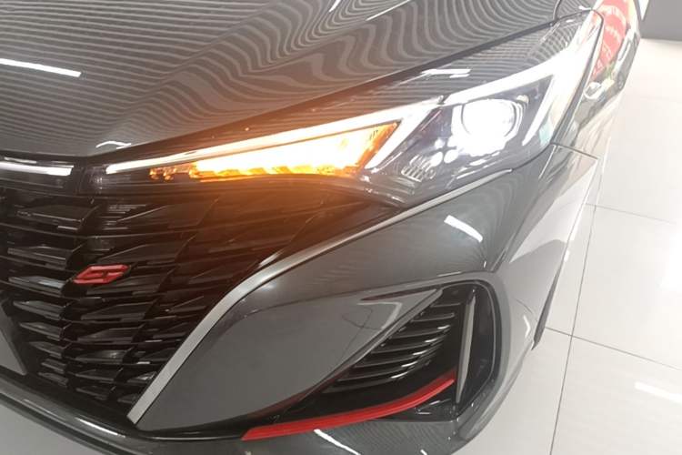 Used CHANGAN Eado 2023 Changan Edition PLUS Blue Whale NE 1.4T GDI DCT Prestige Version Left Front Headlight