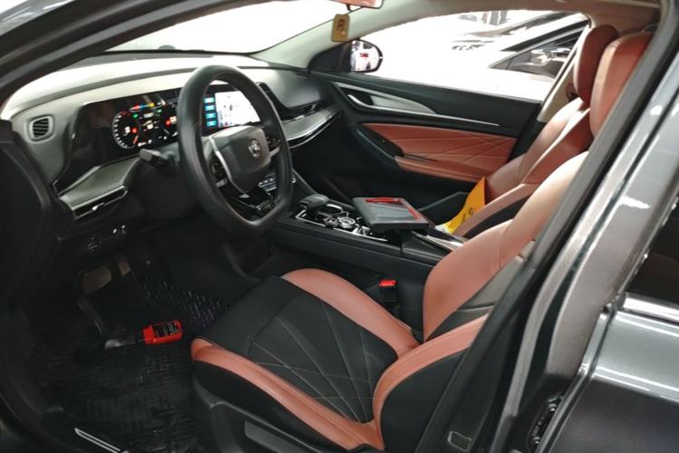 Used CHANGAN Eado 2023 Changan Edition PLUS Blue Whale NE 1.4T GDI DCT Prestige Version Left Front Seat