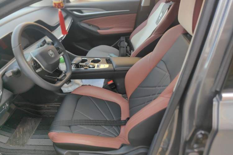 Used CHANGAN Eado 2023 Changan Edition PLUS Blue Whale NE 1.4T GDI DCT Prestige Version Left Front Seat