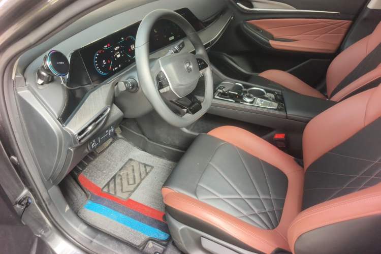 Used CHANGAN Eado 2023 Changan Edition PLUS Blue Whale NE 1.4T GDI DCT Prestige Version Left Front Seat