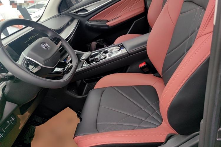 Used CHANGAN Eado 2023 Changan Edition PLUS Blue Whale NE 1.4T GDI DCT Prestige Version Left Front Seat