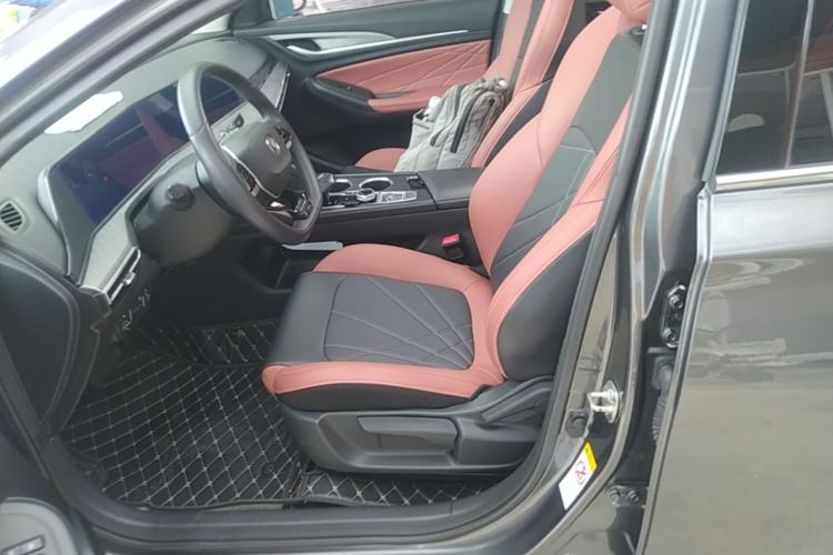 Used CHANGAN Eado 2023 Changan Edition PLUS Blue Whale NE 1.4T GDI DCT Prestige Version Left Front Seat