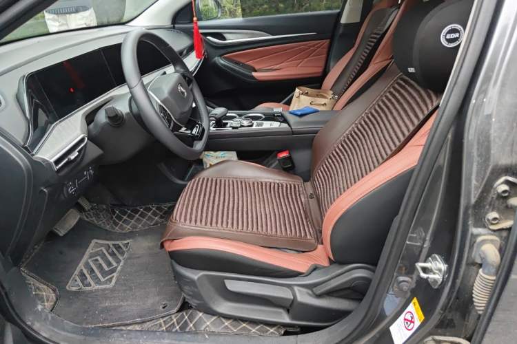 Used CHANGAN Eado 2023 Changan Edition PLUS Blue Whale NE 1.4T GDI DCT Prestige Version Left Front Seat