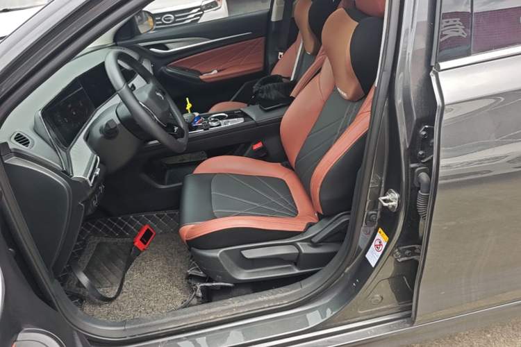Used CHANGAN Eado 2023 Changan Edition PLUS Blue Whale NE 1.4T GDI DCT Prestige Version Left Front Seat