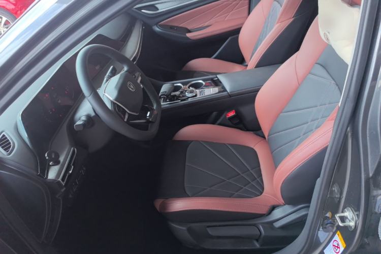 Used CHANGAN Eado 2023 Changan Edition PLUS Blue Whale NE 1.4T GDI DCT Prestige Version Left Front Seat
