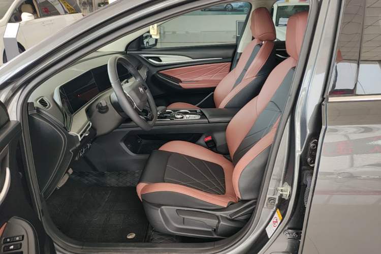 Used CHANGAN Eado 2023 Changan Edition PLUS Blue Whale NE 1.4T GDI DCT Prestige Version Left Front Seat