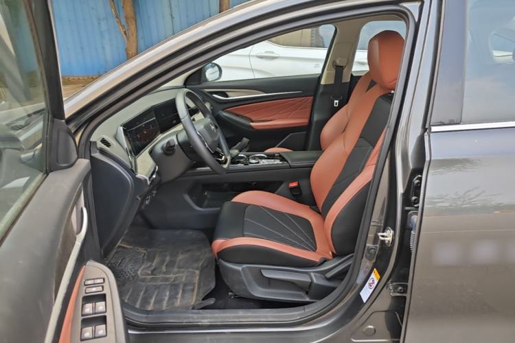 Used CHANGAN Eado 2023 Changan Edition PLUS Blue Whale NE 1.4T GDI DCT Prestige Version Left Front Seat