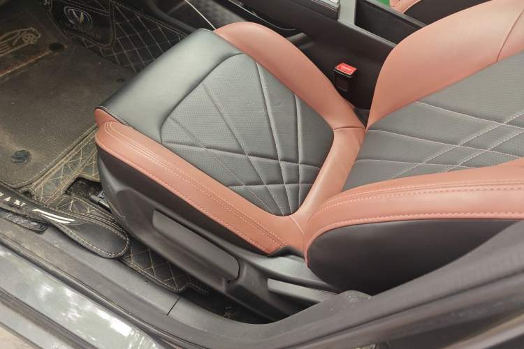 Used CHANGAN Eado 2023 Changan Edition PLUS Blue Whale NE 1.4T GDI DCT Prestige Version Left Front Seat