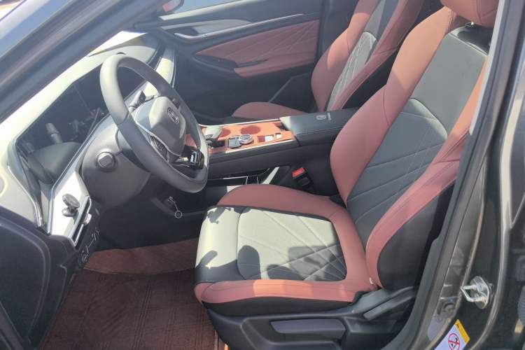 Used CHANGAN Eado 2023 Changan Edition PLUS Blue Whale NE 1.4T GDI DCT Prestige Version Left Front Seat