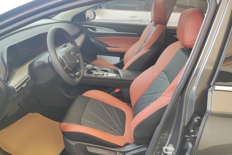Used CHANGAN Eado 2023 Changan Edition PLUS Blue Whale NE 1.4T GDI DCT Prestige Version Left Front Seat