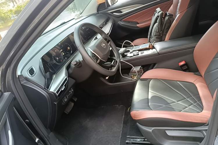 Used CHANGAN Eado 2023 Changan Edition PLUS Blue Whale NE 1.4T GDI DCT Prestige Version Left Front Seat