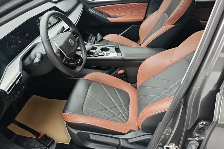 Used CHANGAN Eado 2023 Changan Edition PLUS Blue Whale NE 1.4T GDI DCT Prestige Version Left Front Seat