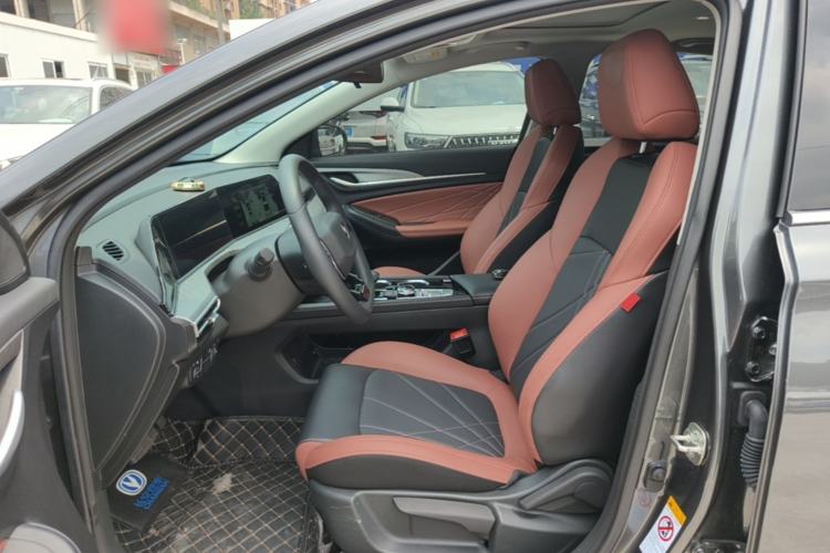 Used CHANGAN Eado 2023 Changan Edition PLUS Blue Whale NE 1.4T GDI DCT Prestige Version Left Front Seat
